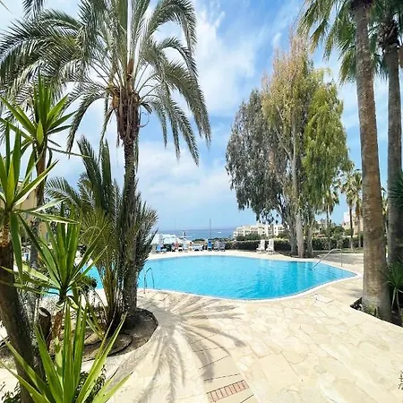 Direct Sea View & Quality Bed - Kings Palace 1 Bed Paphos