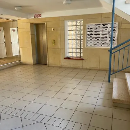 Direct Sea View & Quality Bed - Kings Palace 1 Bed Διαμέρισμα *