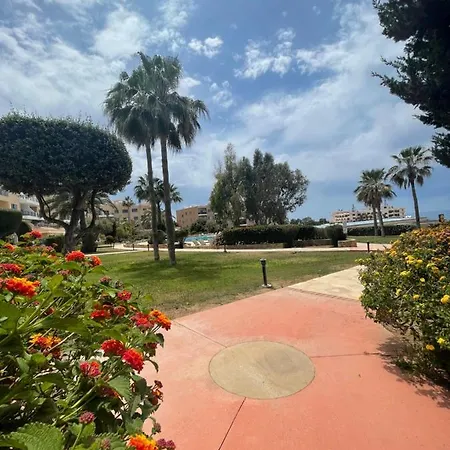 Direct Sea View & Quality Bed - Kings Palace 1 Bed Διαμέρισμα *