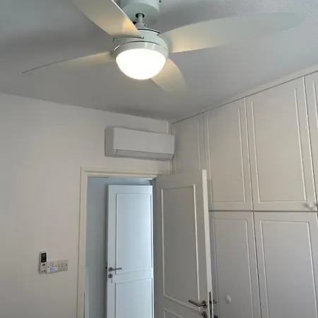 Διαμέρισμα Direct Sea View & Quality Bed - Kings Palace 1 Bed *