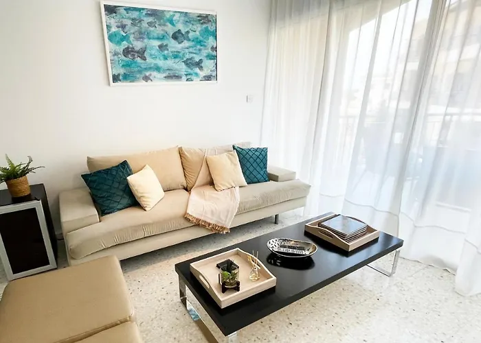 Direct Sea View & Quality Bed - Kings Palace 1 Bed * Paphos