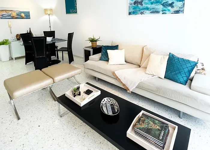 Direct Sea View & Quality Bed - Kings Palace 1 Bed Appartamento Paphos