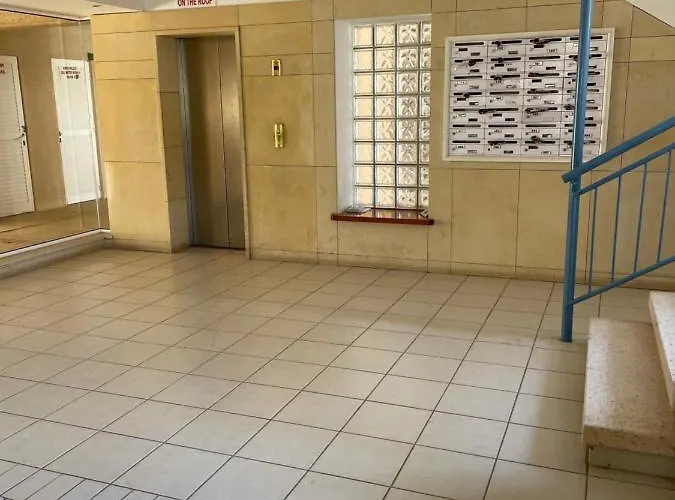 Direct Sea View & Quality Bed - Kings Palace 1 Bed Apartmán *